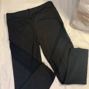 Black leggings with mesh